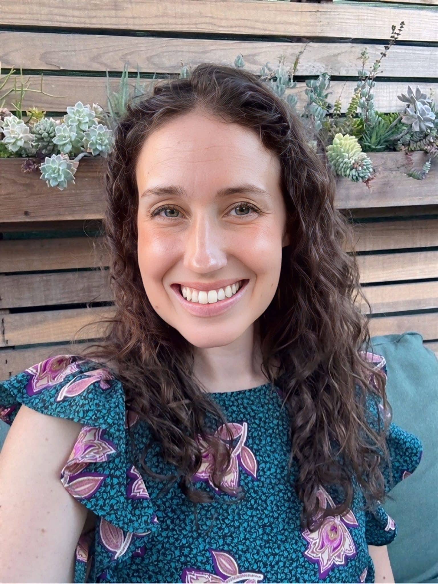 Diana Saunders headshot